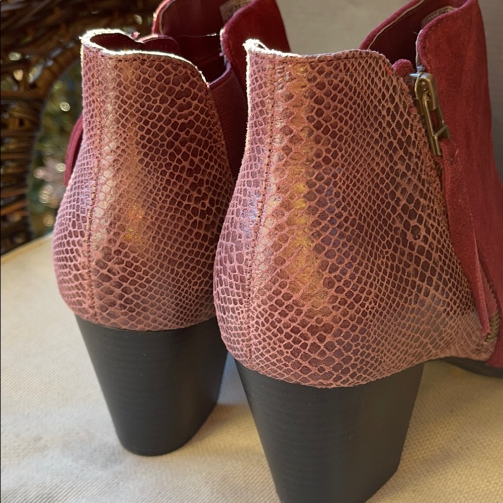 Vionic Anne Boot 11 - Great condition - Picture 5 of 7